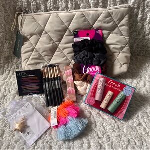 Huda Beauty Bundle